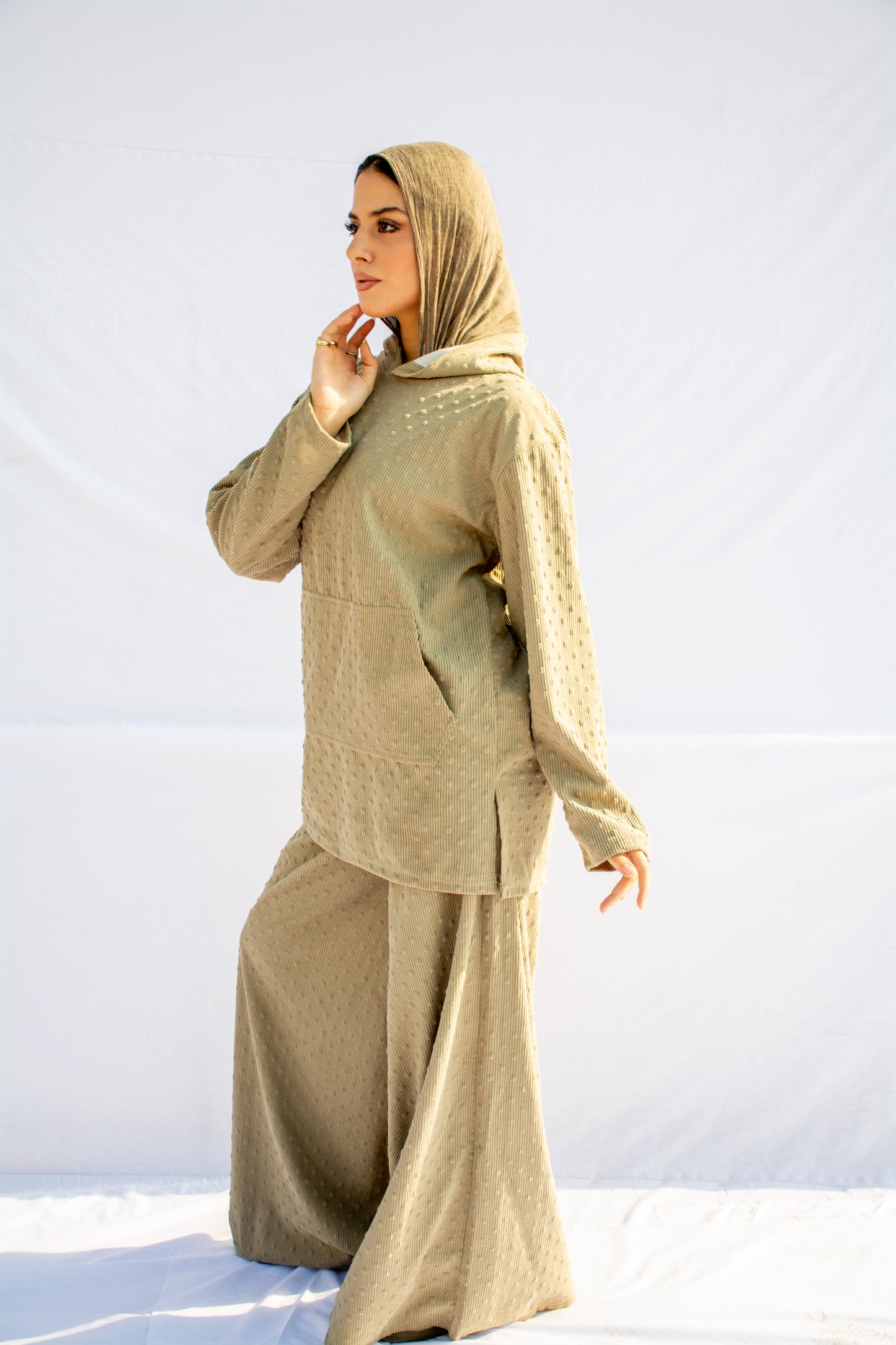 Relaxed Fit Wide-Leg Trousers _ Hoodie Luxe Textured